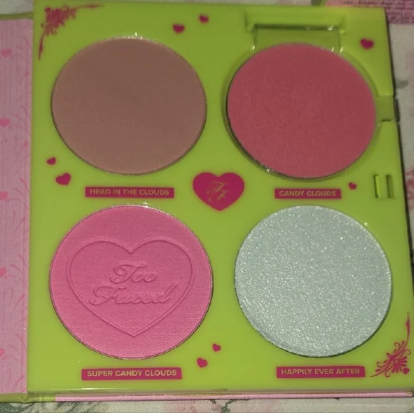Too Faced Blush Palette with Pink and White Shades - Picture 7 of 7